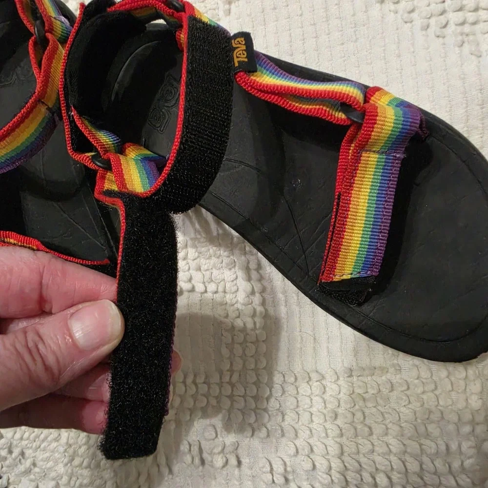 Teva Hurricane XLT2 Rainbow Pride Textile Sport Hiking Sandals Youth 12 Kids